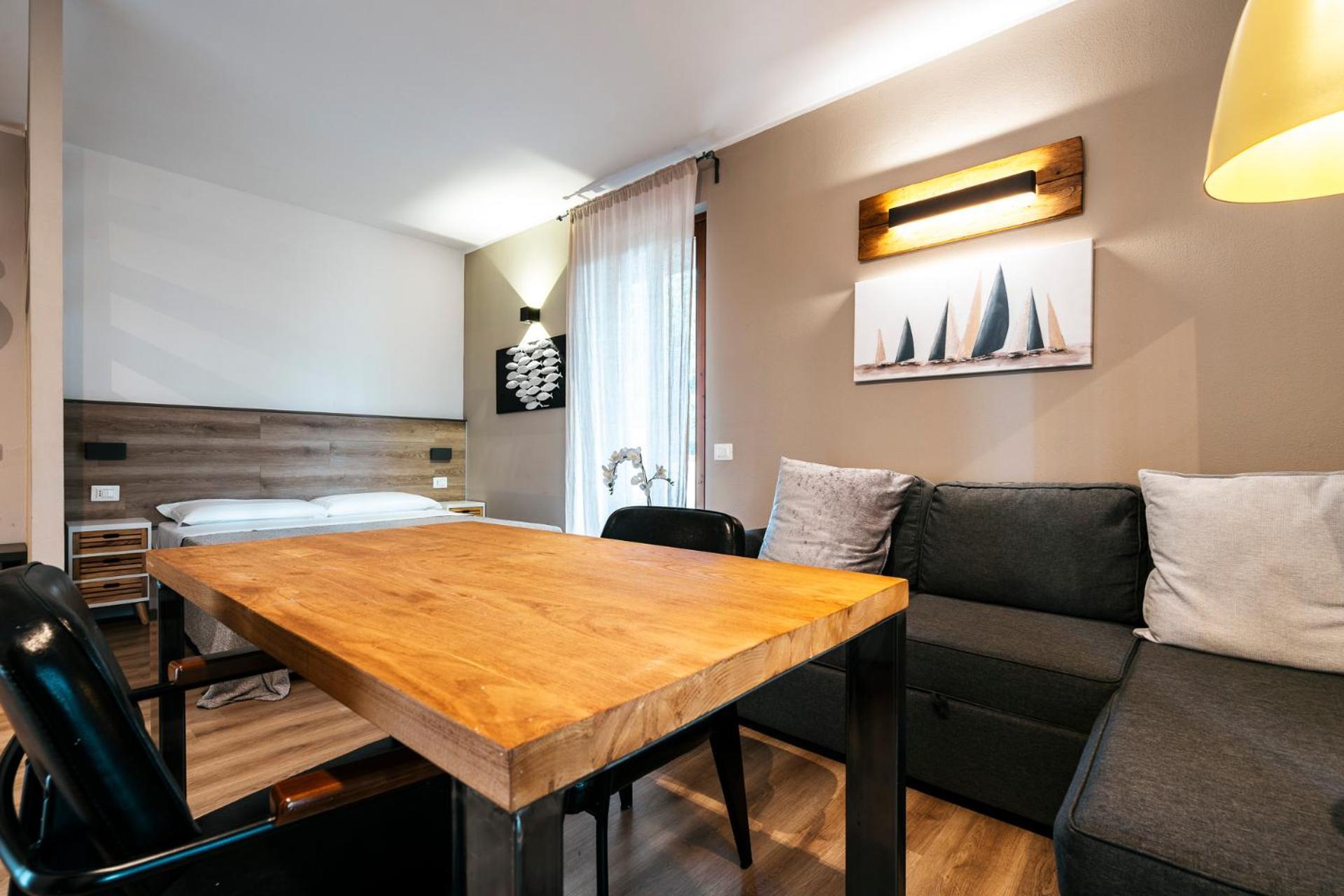 Mistral Apartments Пунтоне-ди-Скарлино Экстерьер фото