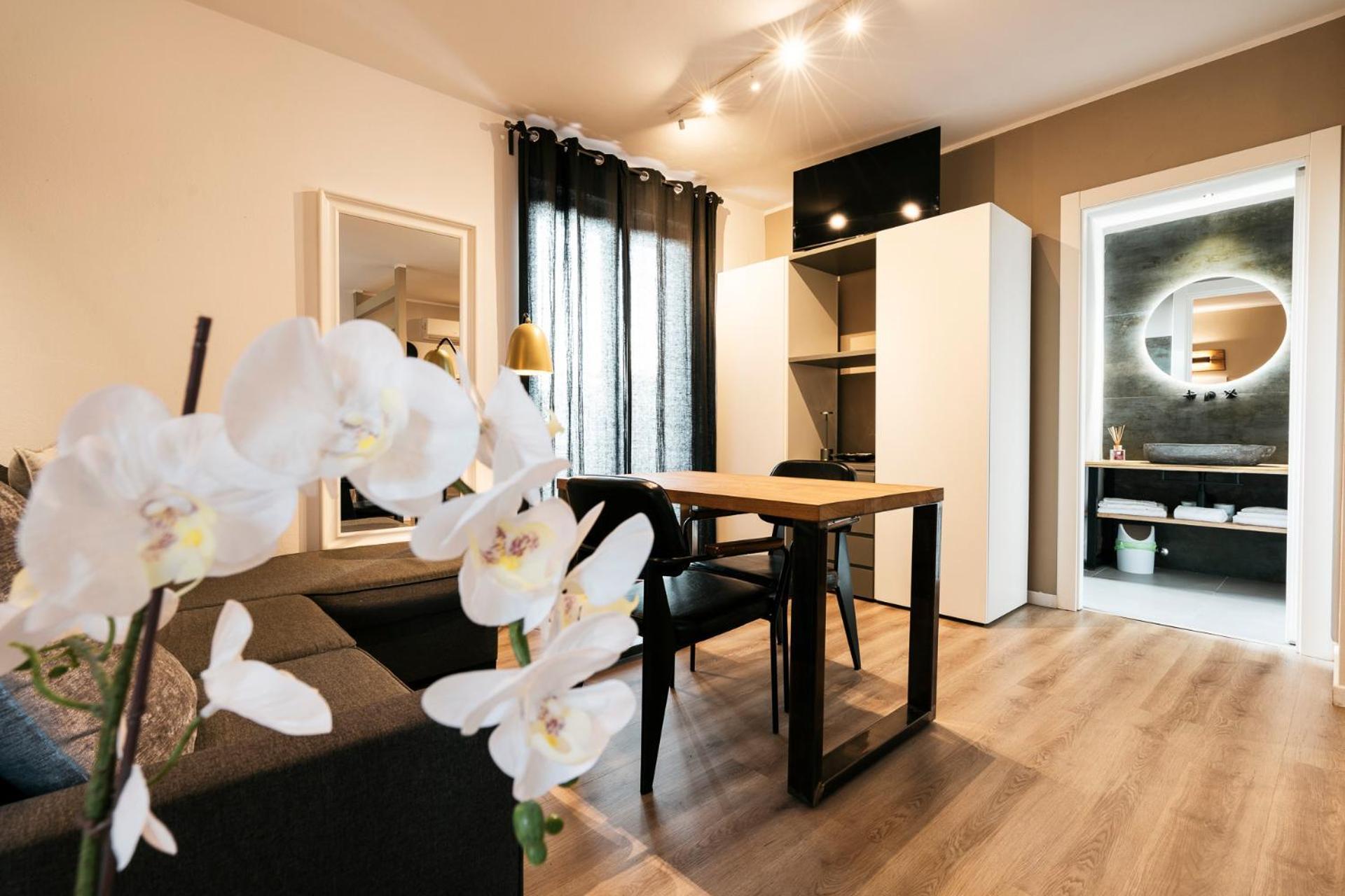 Mistral Apartments Пунтоне-ди-Скарлино Экстерьер фото