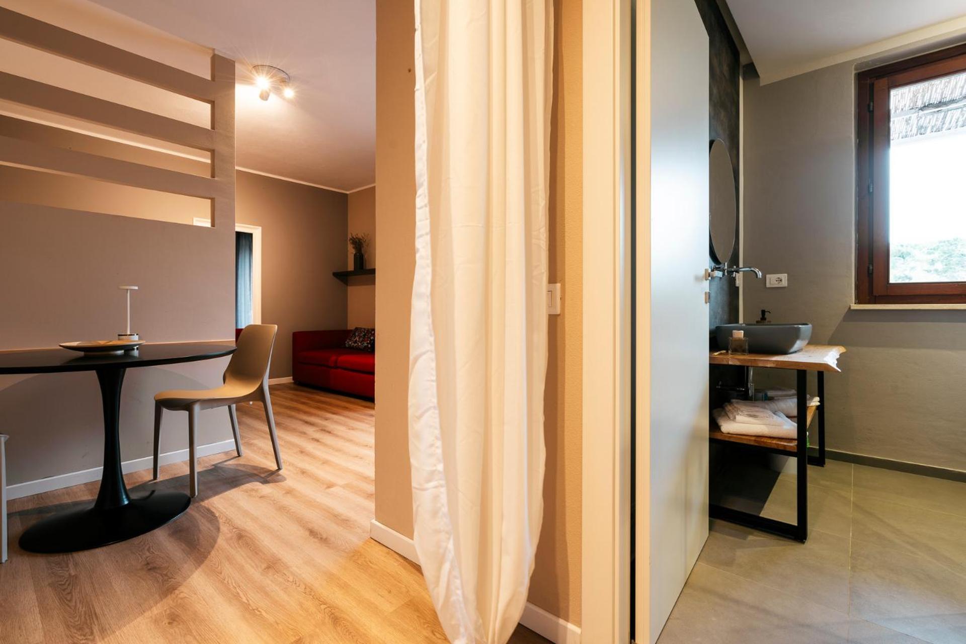 Mistral Apartments Пунтоне-ди-Скарлино Экстерьер фото